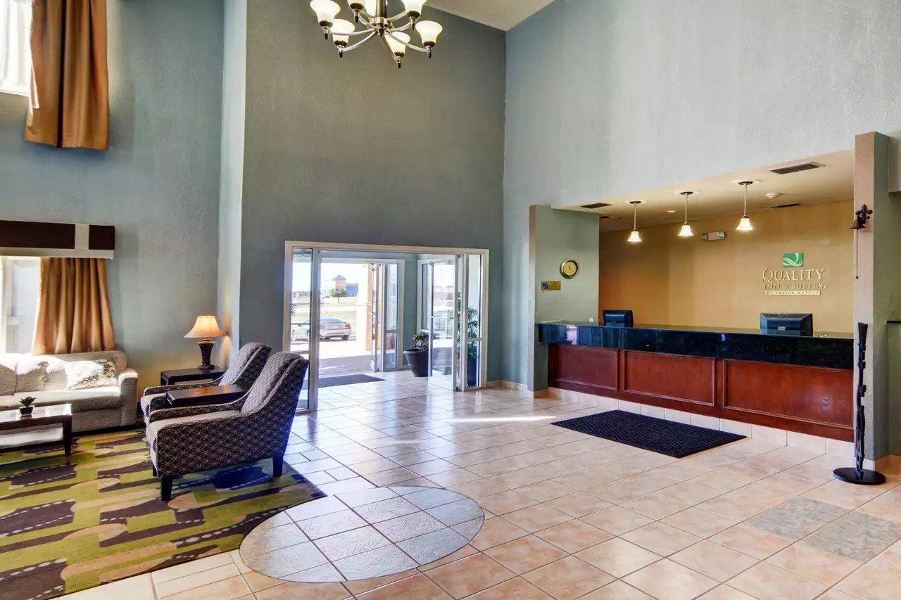 Quality Inn & Suites Terrell Exterior photo